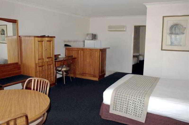 Best Western Ambassador Motor Inn & Apartments Wagga Wagga Exterior foto
